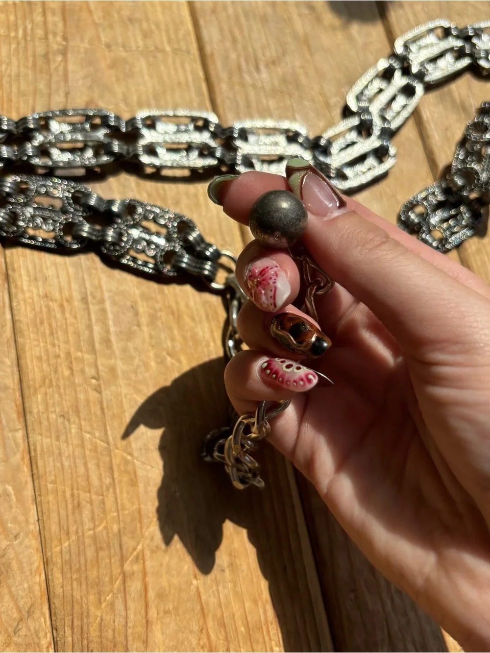 Silver Chain-Link Carved Metal Belt